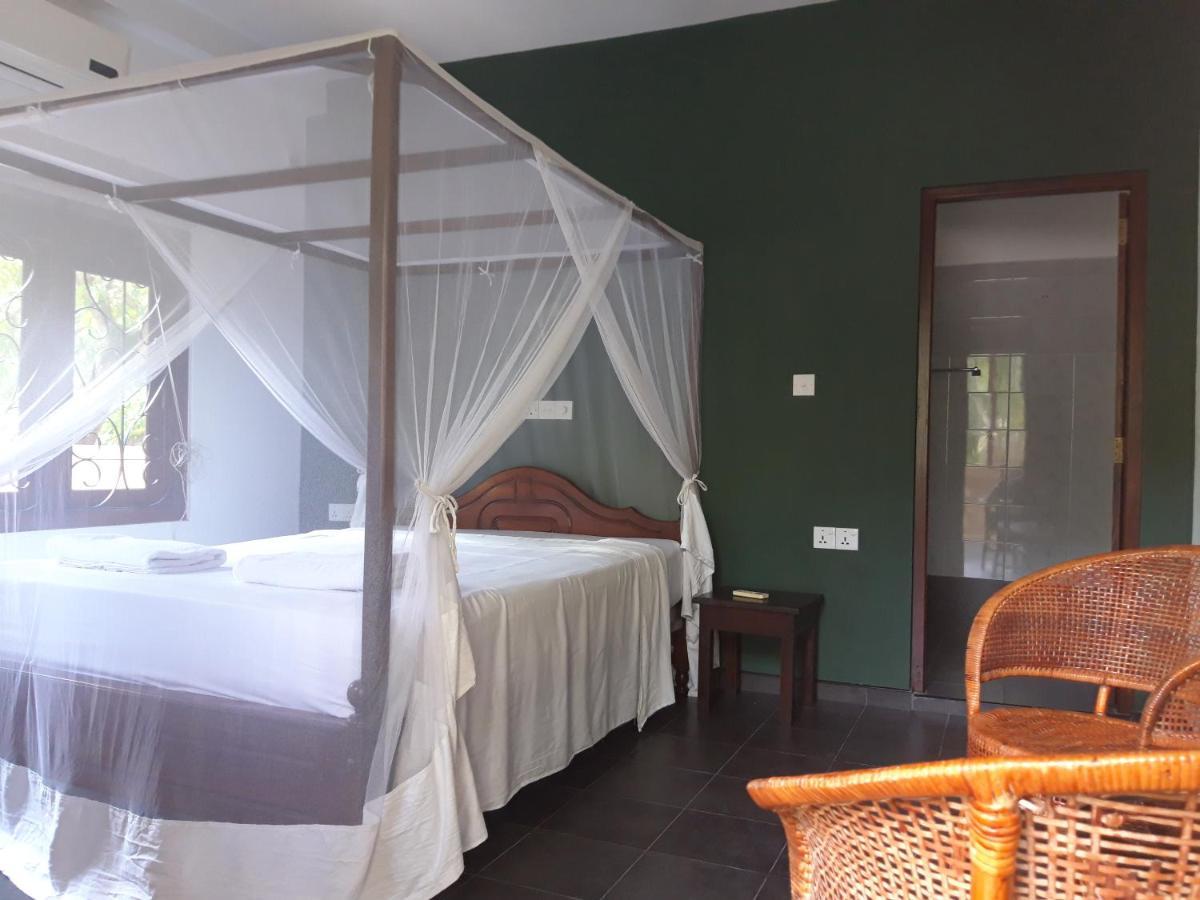 Sunil Garden Guesthouse ウナワトゥナ エクステリア 写真