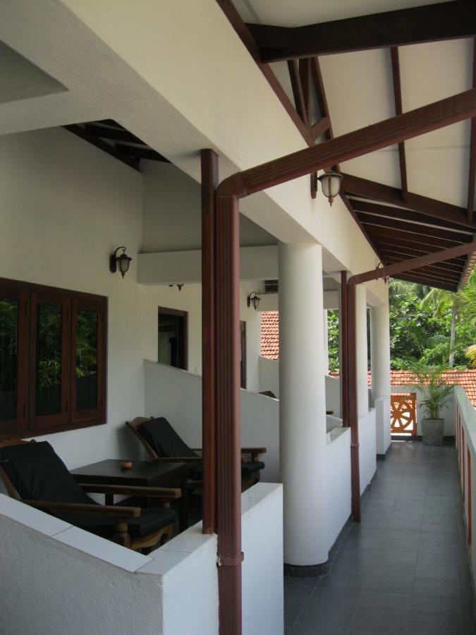 Sunil Garden Guesthouse ウナワトゥナ エクステリア 写真