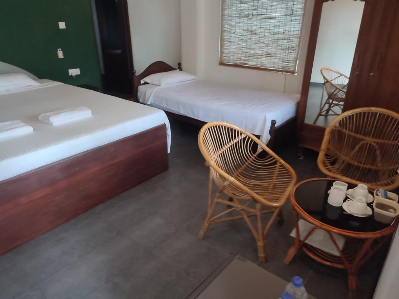 Sunil Garden Guesthouse ウナワトゥナ エクステリア 写真